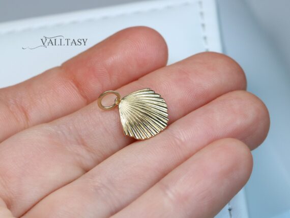 Solid Gold 14K Shell Charm