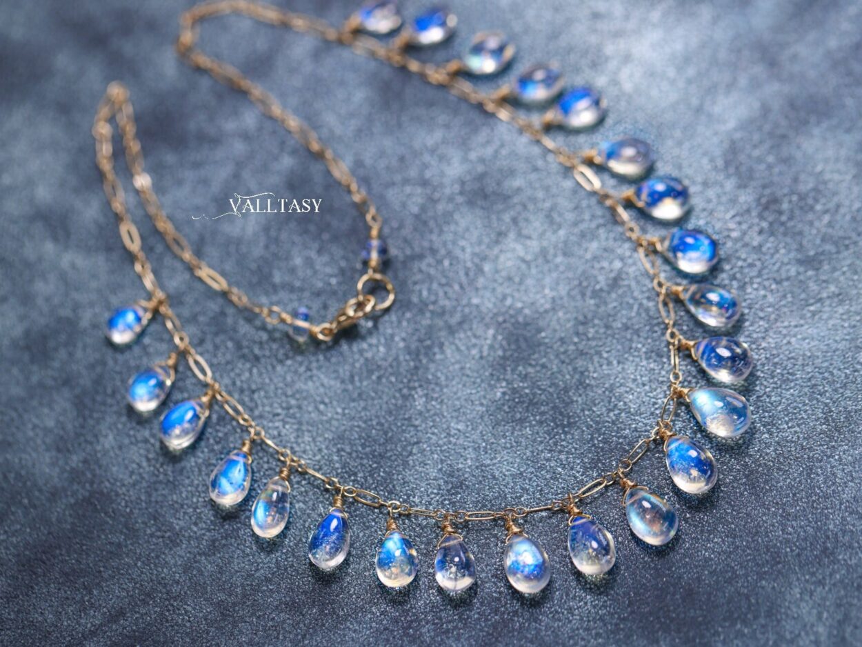 •METAMORPH• rainbow moonstone + silver necklace (16